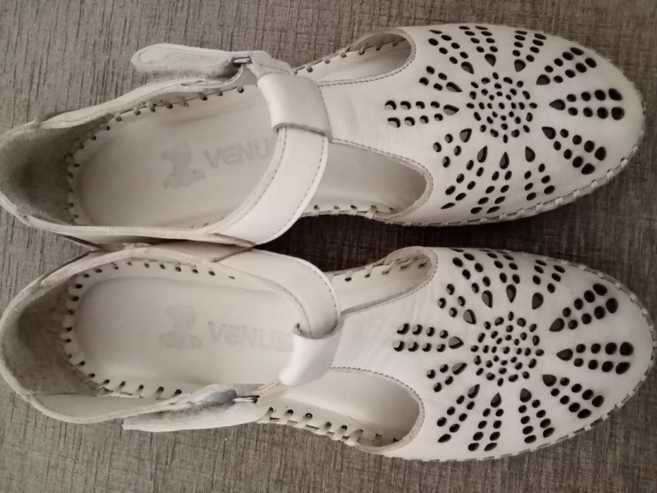 Обувь женская 25000 тг