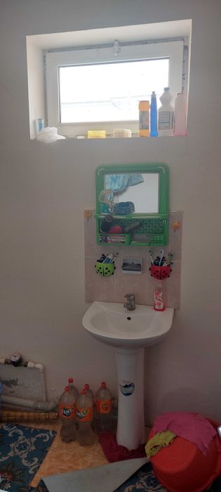 3 хоналик уй сотилади Самарканд Каттакургон туман янги дом срочна