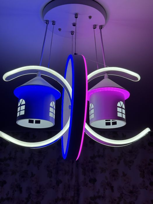 Люстра для детской