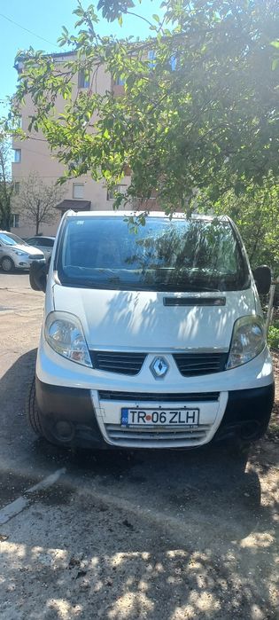 RENAULT Trafic 2011 — imagine 3
