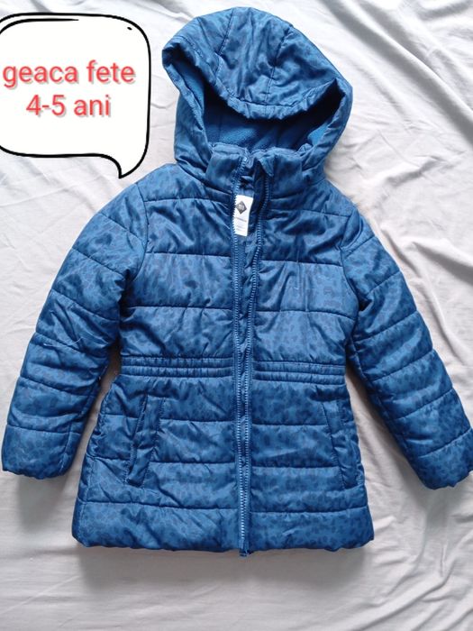 Vând 2 geci iarna fetite
