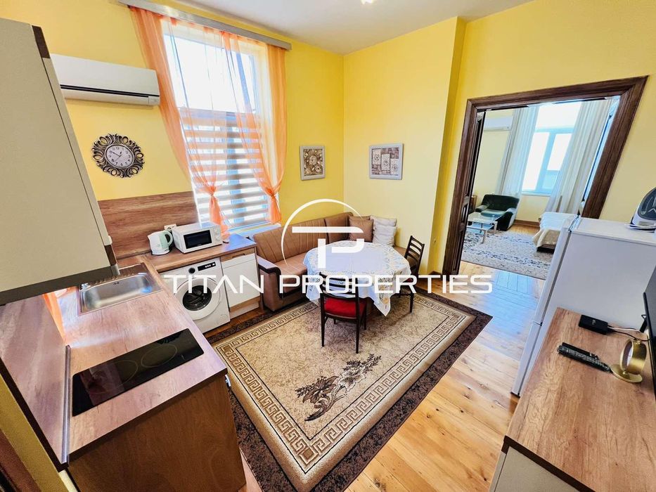 Дава се под наем Двустаен апартамент в Бургас, Център - 50 кв.м за 459 € - Снимка #1