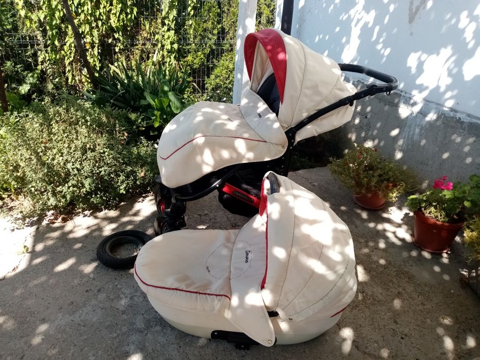 Количка с лятен. И зимен кош. Зимния  почти нов. С  едно  резервно  ко