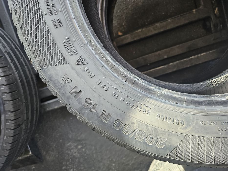 205 60 R 16 Continental iarna