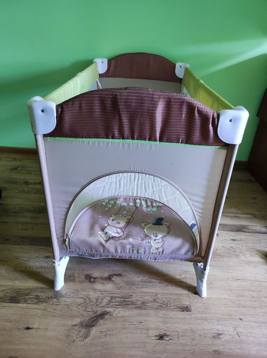 Сгъваема детска кошара
