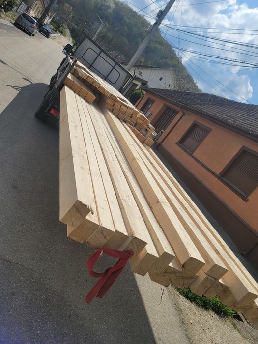 Grinzi, cherestea, lambriu, podea, lațuri, frize, căpriori, corni