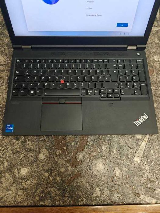 Lenovo ThinkPad P-15 - gen. 2 - работна станция - с 2 зарядни
