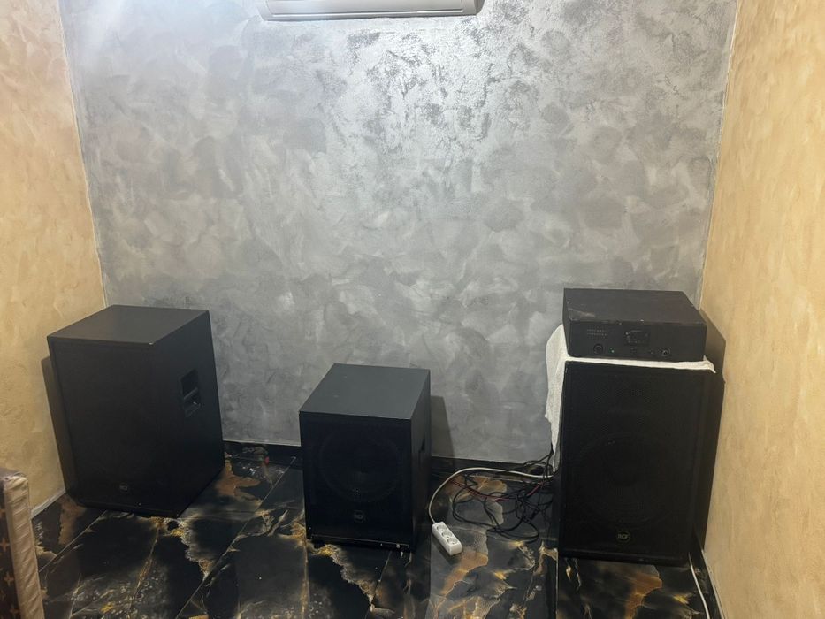 Boxe pentru evenimente de închiriat