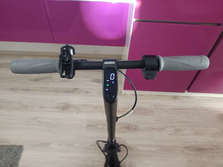 Ninebot kickscooter F25E