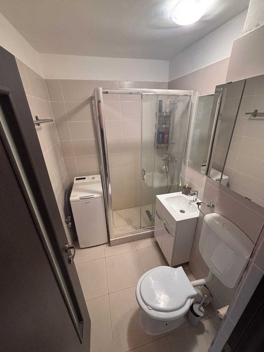 Proprietar inchiriez garsoniera Lujerului renovata/utilata 380 euro