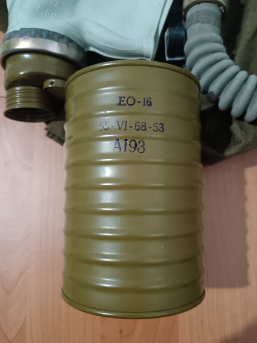 Советский противогаз РШ-4