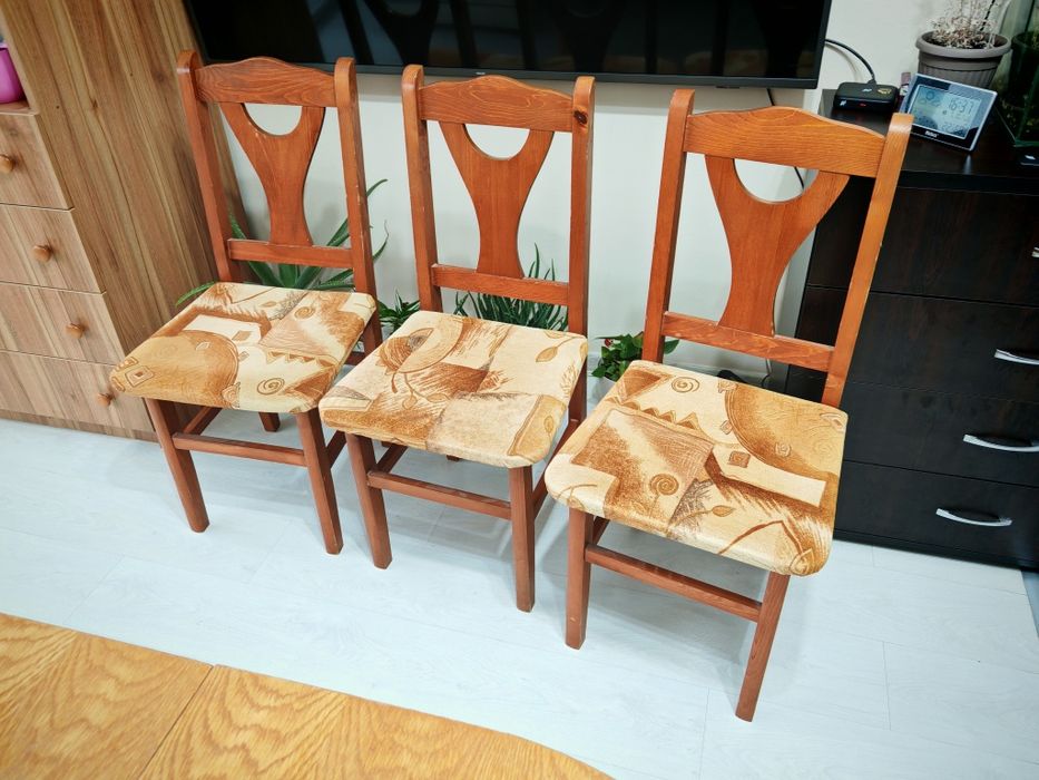 Трапезна маса със 4 стола