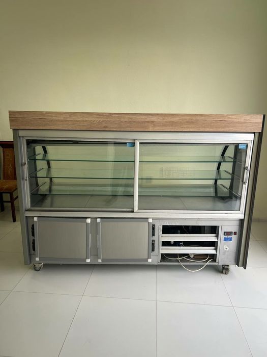 Холодильник витрина