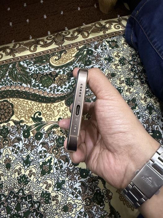 iPhone 16 pro 256gb gold 92%