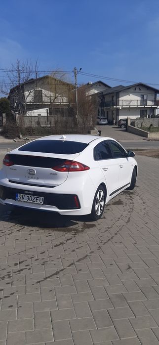 Vând Hyundai ioniq
