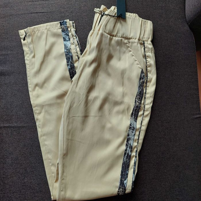 Нов бежов панталон Alessa, р-р S