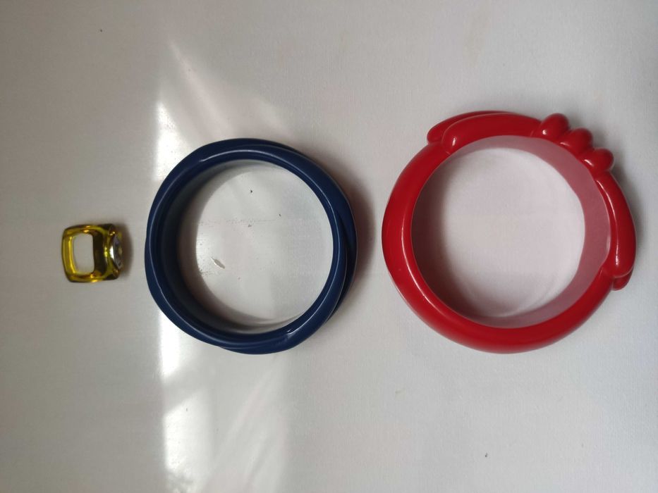 Bijuterii vechi plastic colectie accesori