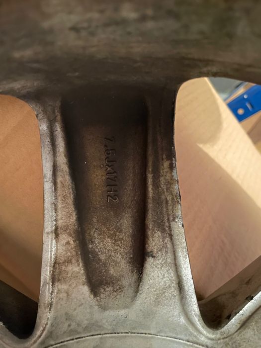 Джанти Rial 17“ цола 5 x 112 7.5J x 17H2 ET 36 от Audi A4 x 4бр.