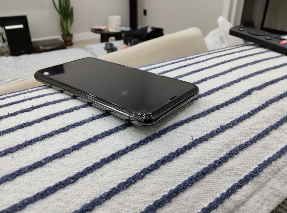 Iphone x 64gb icloud lock
