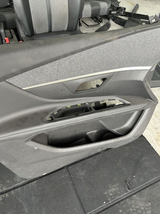 седалки/салон за Пежо/peugeot 5008