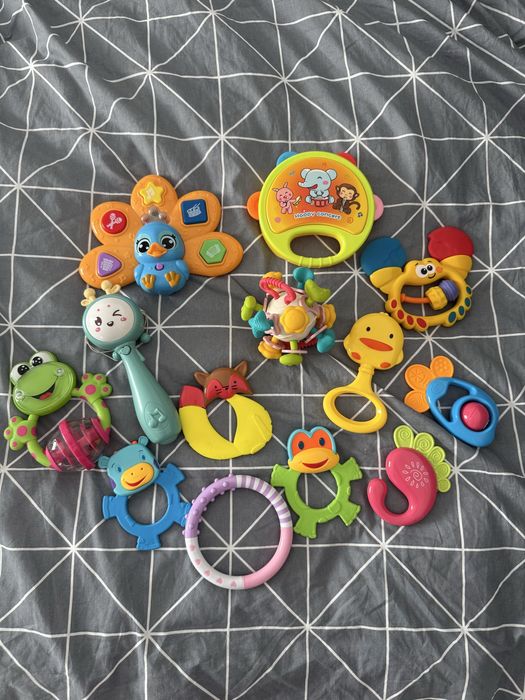 Lot jucarii bebe