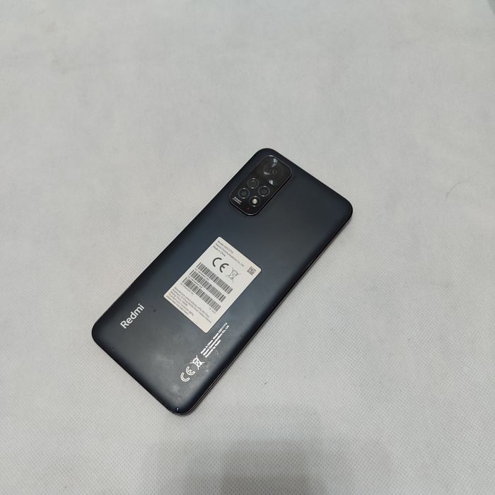 Redmi Note 11 sotiladi srochno