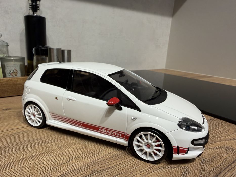 fiat grande punto 1/18 otto