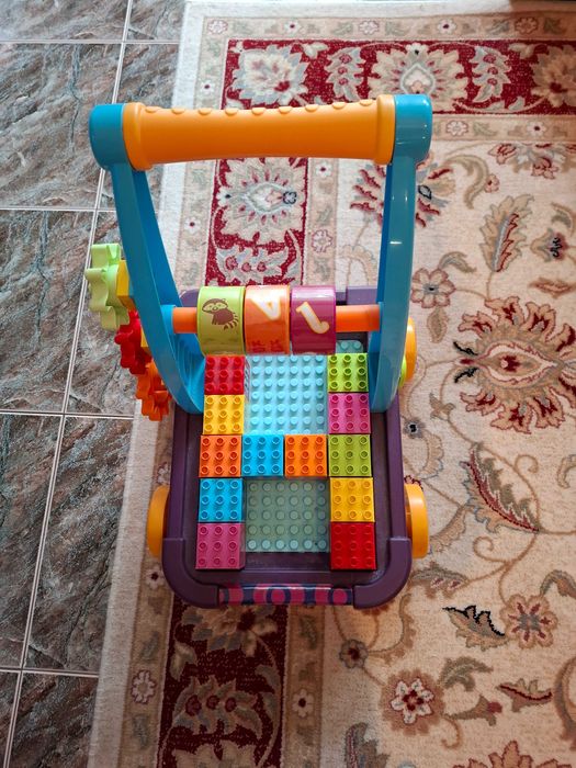 Chipolino,Количка за прохождане и игра с кубчета