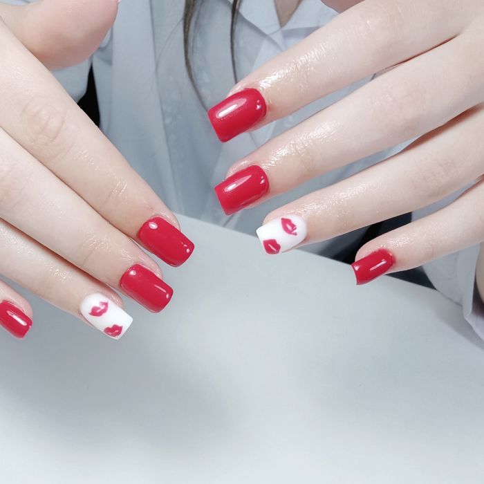 Маникюр/педикюр/Нара