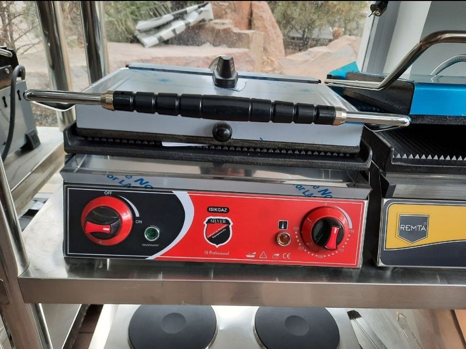 Tostir 220w da ishlaydi 16 va 20 taligi bor silver va remta turkiyanik