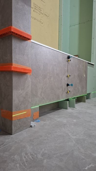 Плиточник, укладка керамогранита