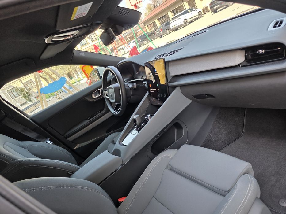 Volvo Polestar-2  СРОЧНО продаётся.