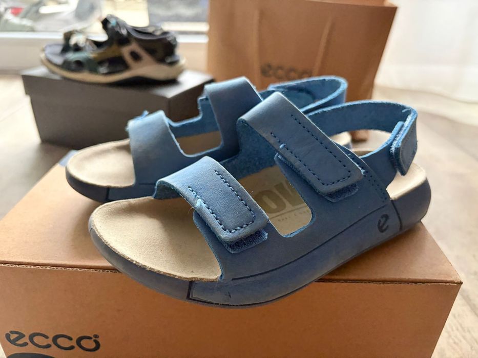 Sandale Ecco Cozmo marime 28