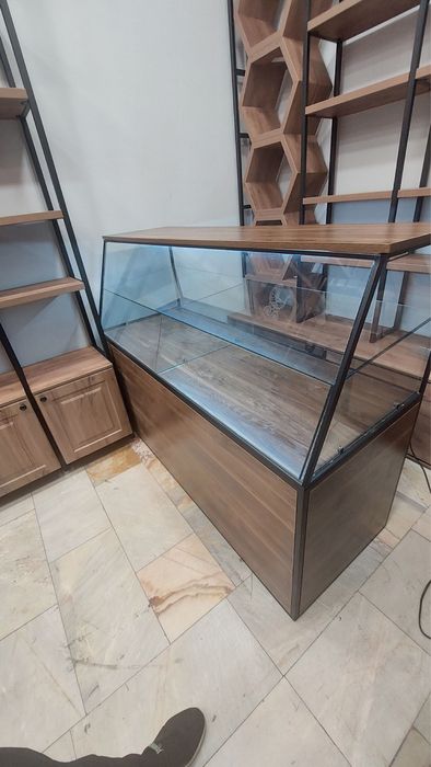 Mebil sotiladi srochna arzon narxda