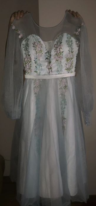 Вечернее голубое платье