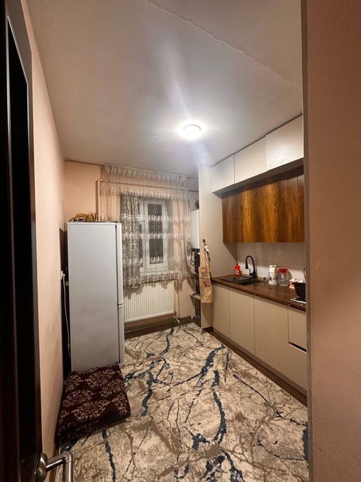 Срочно продается 3 комнатная квартира в Янгихайатски район