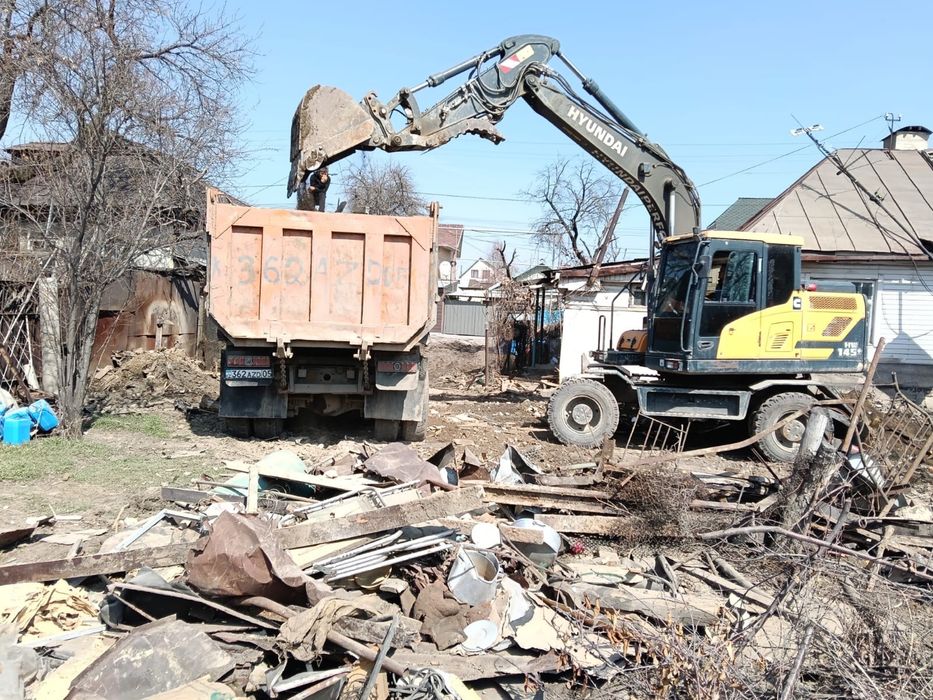 Демонтаж снос дом здани