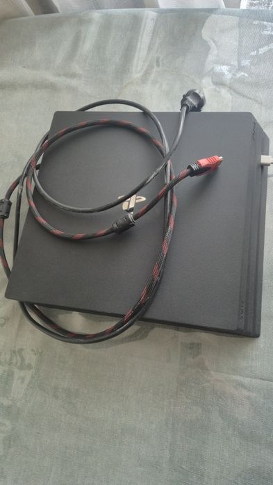 Sony play station 4 pro