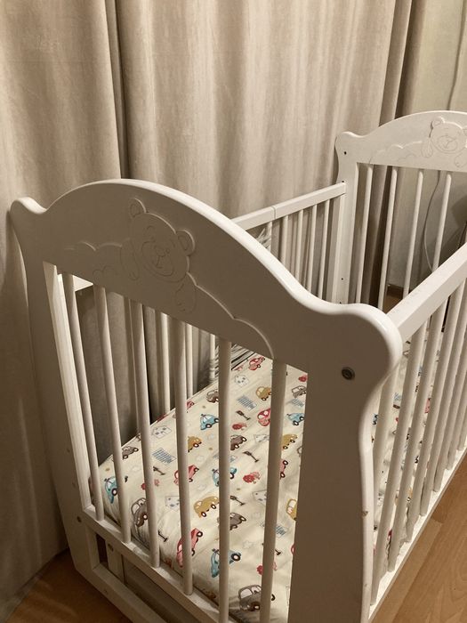 Продам детскую кроватку