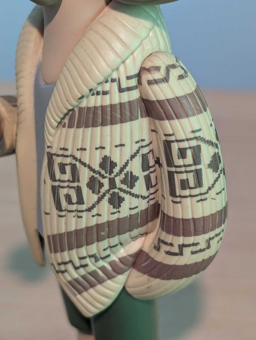 Винилова фигурка на "Пичът" от култовият филм "Големият Лебовски"