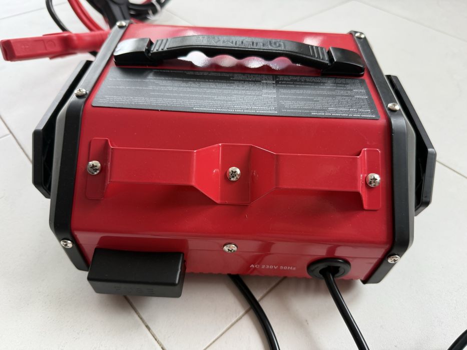 Ultimate Зарядно Стартово устройство