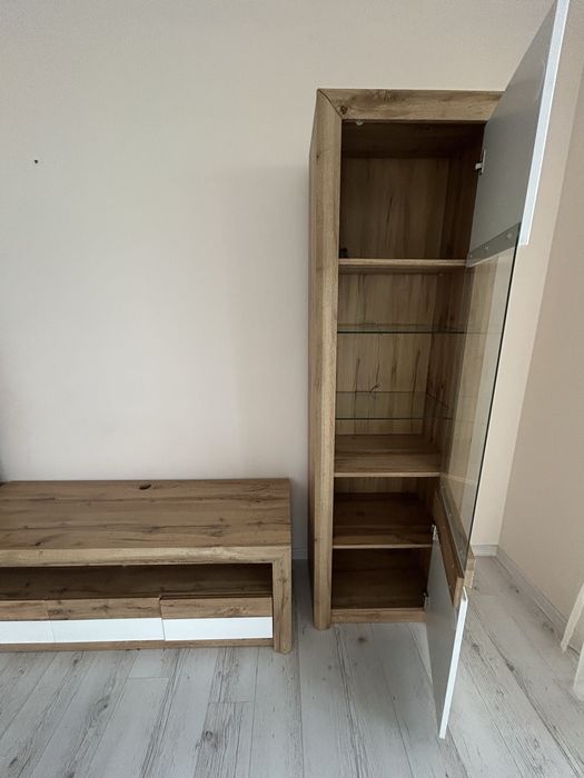 Тв секция  или холен модул .