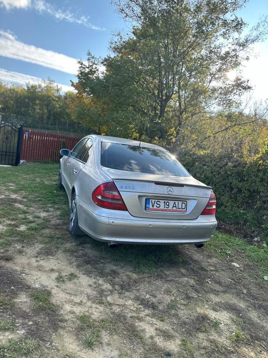 Vând Mercedes Eclas 270