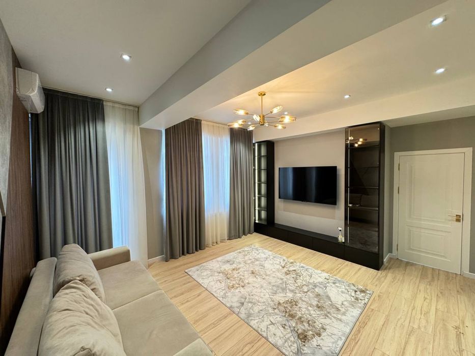 Срочно Сдается Яккасарайский р-н шикарни больщой дом