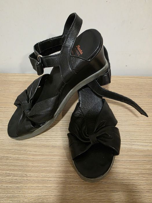 Нов  комплект Зара