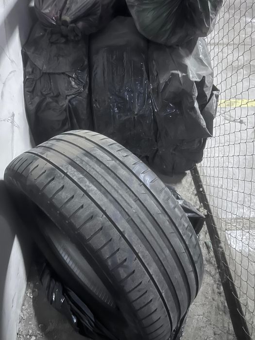 Продам комплект летней резины 285/50/ R20