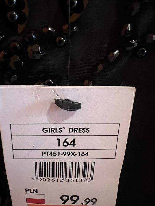 Новое платье праздничное на девочку