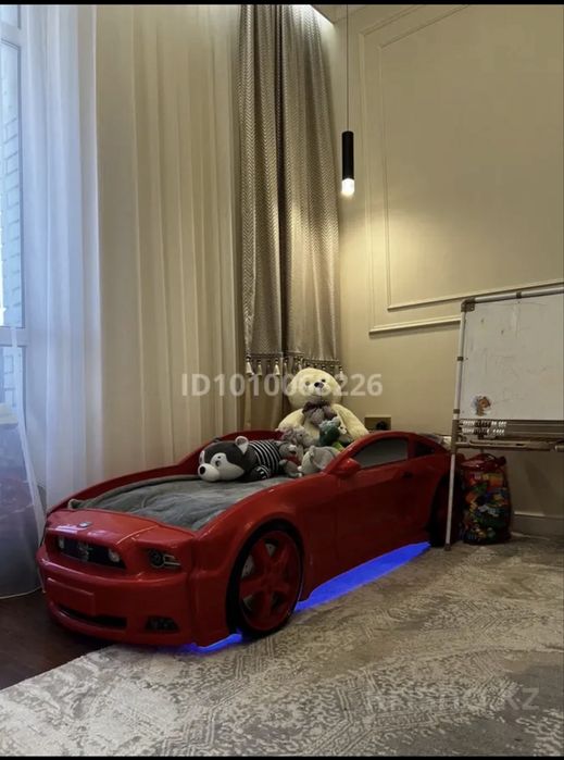 Кровать машинка Mustang