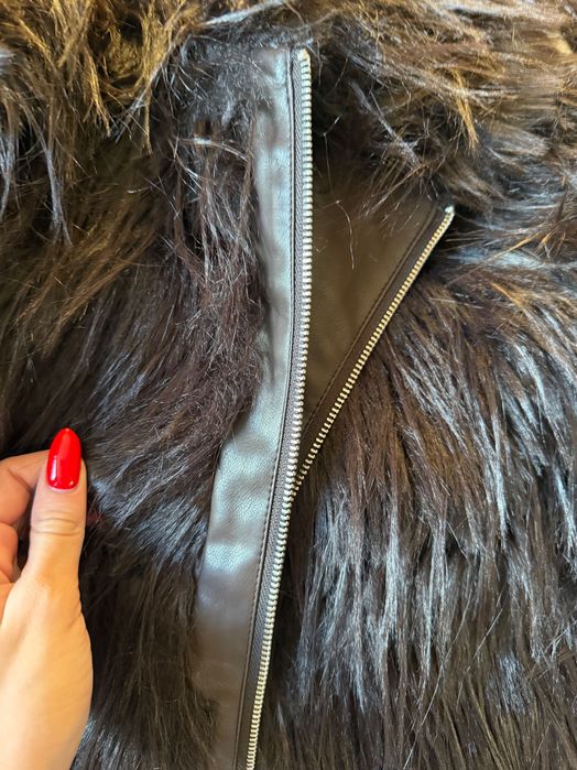 Дамско кафяво късо яке/палто от еко пух