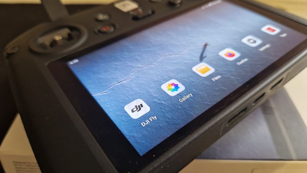 Radiocomanda DJI RC pro